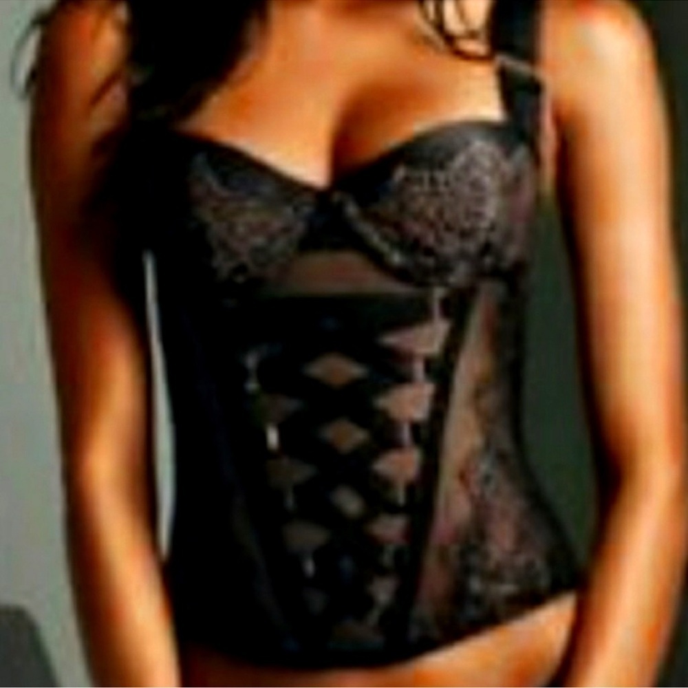 Victoria Secret Chantilly Lace Meah Corseted Bustier size 34C - Picture 3 of 16